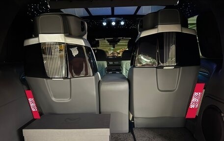 Mercedes-Benz V-Класс, 2025 год, 33 490 000 рублей, 24 фотография