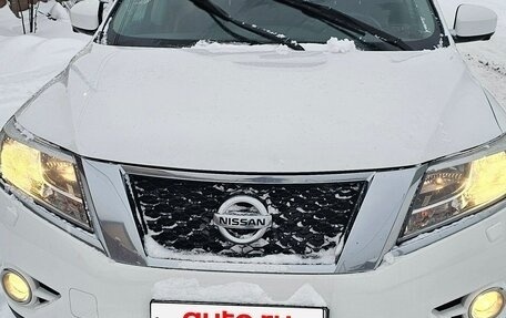 Nissan Pathfinder, 2016 год, 1 800 000 рублей, 2 фотография