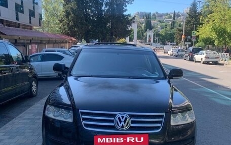 Volkswagen Touareg III, 2004 год, 600 000 рублей, 2 фотография