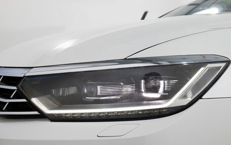 Volkswagen Passat B8 рестайлинг, 2015 год, 1 850 000 рублей, 22 фотография