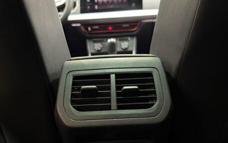 Volkswagen Lavida, 2022 год, 2 010 000 рублей, 19 фотография