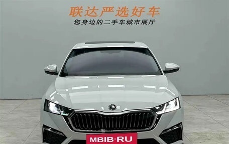Skoda Octavia IV, 2023 год, 2 100 000 рублей, 2 фотография