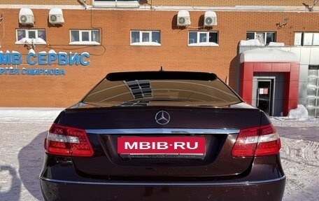 Mercedes-Benz E-Класс, 2010 год, 2 390 000 рублей, 4 фотография