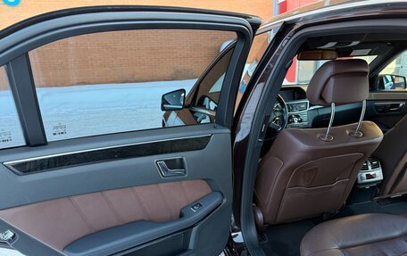 Mercedes-Benz E-Класс, 2010 год, 2 390 000 рублей, 10 фотография