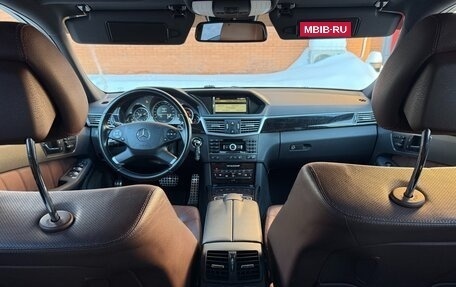 Mercedes-Benz E-Класс, 2010 год, 2 390 000 рублей, 14 фотография