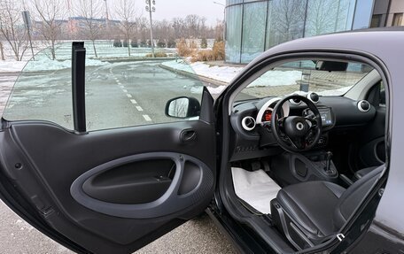 Smart Fortwo III, 2018 год, 995 000 рублей, 18 фотография