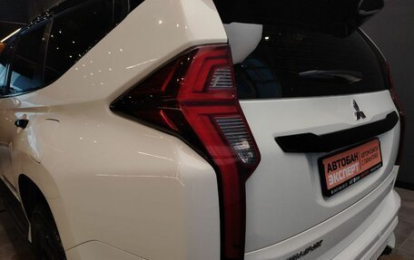 Mitsubishi Montero Sport, 2022 год, 3 990 000 рублей, 4 фотография