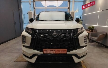 Mitsubishi Montero Sport, 2022 год, 3 990 000 рублей, 2 фотография