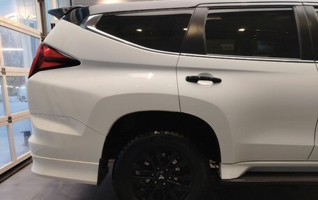 Mitsubishi Montero Sport, 2022 год, 3 990 000 рублей, 13 фотография