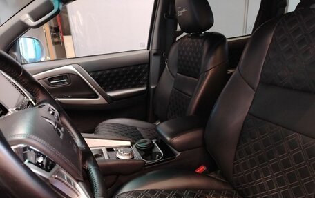 Mitsubishi Montero Sport, 2022 год, 3 990 000 рублей, 16 фотография