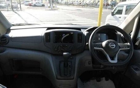 Nissan NV200, 2024 год, 1 300 000 рублей, 11 фотография
