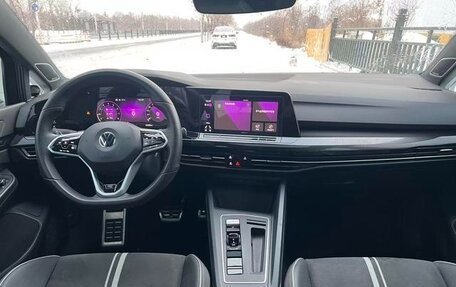 Volkswagen Golf VIII, 2022 год, 1 374 000 рублей, 8 фотография