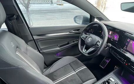 Volkswagen Golf VIII, 2022 год, 1 374 000 рублей, 9 фотография