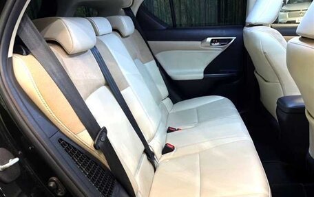 Lexus CT I рестайлинг, 2017 год, 1 580 000 рублей, 10 фотография