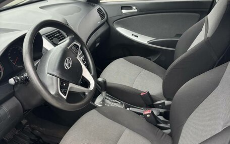 Hyundai Solaris II рестайлинг, 2014 год, 800 000 рублей, 2 фотография