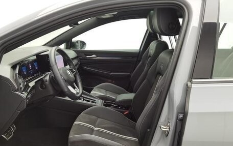 Volkswagen Golf VIII, 2022 год, 1 690 000 рублей, 11 фотография