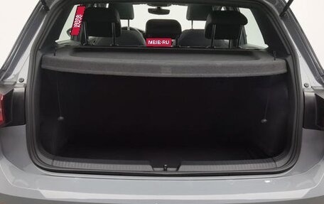 Volkswagen Golf VIII, 2022 год, 1 690 000 рублей, 17 фотография