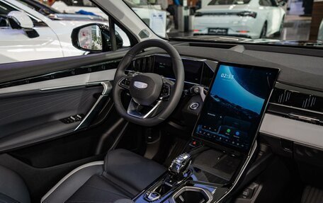 Geely Atlas, 2025 год, 4 080 990 рублей, 13 фотография