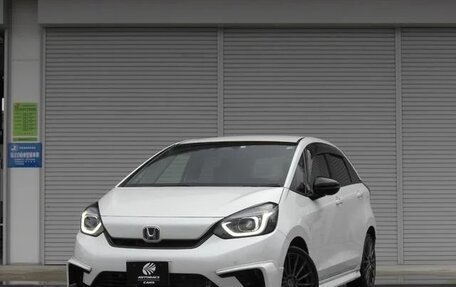 Honda Fit, 2021 год, 900 000 рублей, 1 фотография