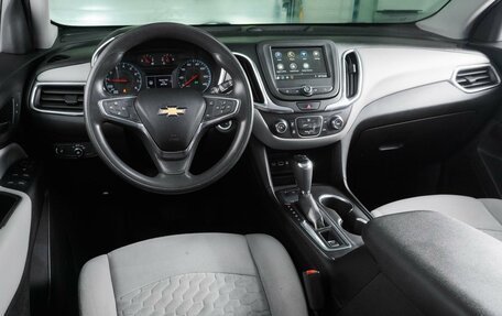 Chevrolet Equinox III, 2019 год, 1 667 000 рублей, 6 фотография