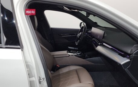 BMW 5 серия, 2023 год, 7 581 000 рублей, 4 фотография