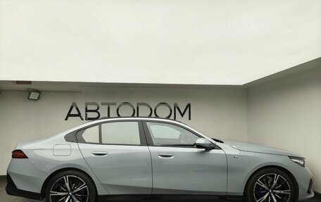 BMW 5 серия, 2025 год, 10 090 000 рублей, 6 фотография