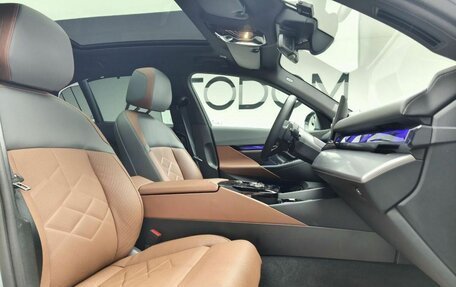 BMW 5 серия, 2025 год, 10 090 000 рублей, 14 фотография