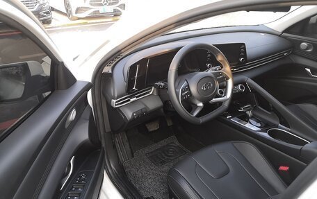 Hyundai Elantra, 2022 год, 1 451 825 рублей, 15 фотография