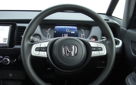 Honda Fit, 2021 год, 900 000 рублей, 19 фотография