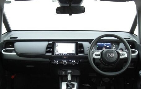 Honda Fit, 2021 год, 900 000 рублей, 11 фотография