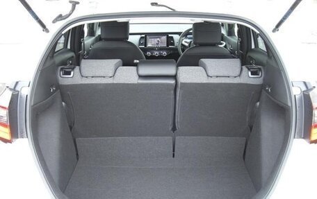 Honda Fit, 2021 год, 900 000 рублей, 17 фотография