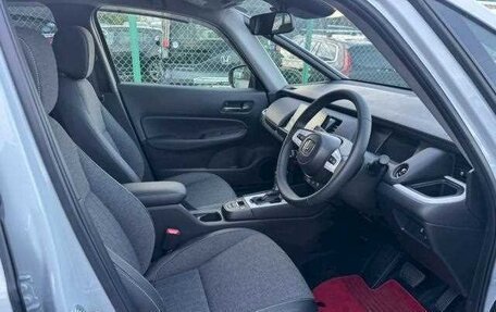 Honda Fit, 2024 год, 1 000 000 рублей, 6 фотография