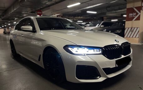 BMW 5 серия, 2019 год, 3 300 000 рублей, 11 фотография