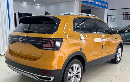 Volkswagen T-Cross I, 2021 год, 1 865 900 рублей, 6 фотография