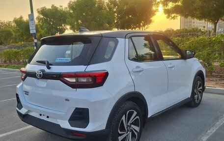 Toyota Raize I, 2023 год, 1 600 000 рублей, 5 фотография