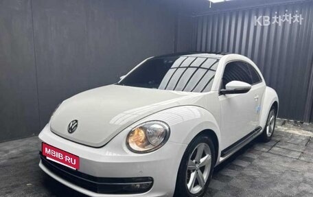 Volkswagen Beetle, 2013 год, 790 222 рублей, 2 фотография