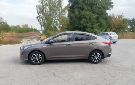 Hyundai Solaris II рестайлинг, 2021 год, 1 680 000 рублей, 5 фотография