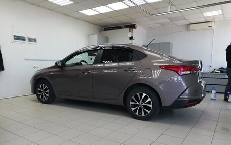 Hyundai Solaris II рестайлинг, 2021 год, 1 680 000 рублей, 11 фотография