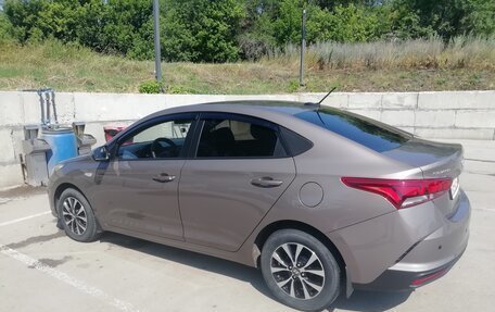 Hyundai Solaris II рестайлинг, 2021 год, 1 680 000 рублей, 10 фотография