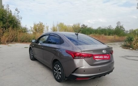 Hyundai Solaris II рестайлинг, 2021 год, 1 680 000 рублей, 7 фотография