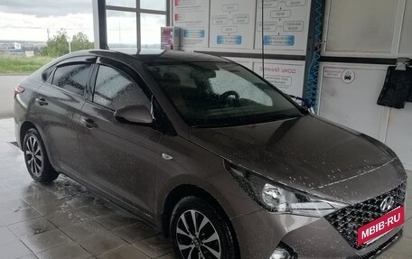 Hyundai Solaris II рестайлинг, 2021 год, 1 680 000 рублей, 12 фотография