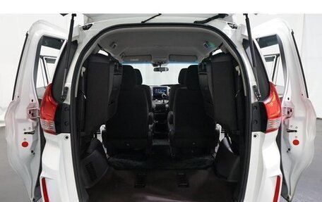 Honda Freed II, 2017 год, 1 090 000 рублей, 6 фотография