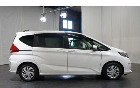 Honda Freed II, 2017 год, 1 090 000 рублей, 4 фотография