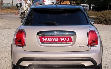 MINI Hatch, 2021 год, 1 870 000 рублей, 4 фотография