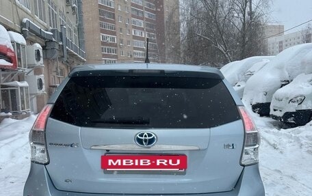 Toyota Prius Alpha I (ZVW40/41), 2013 год, 1 150 000 рублей, 6 фотография