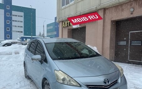 Toyota Prius Alpha I (ZVW40/41), 2013 год, 1 150 000 рублей, 3 фотография