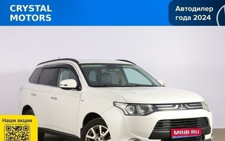 Mitsubishi Outlander III рестайлинг 3, 2013 год, 1 899 000 рублей, 1 фотография