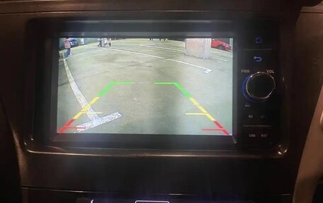 Toyota Prius Alpha I (ZVW40/41), 2013 год, 1 150 000 рублей, 13 фотография