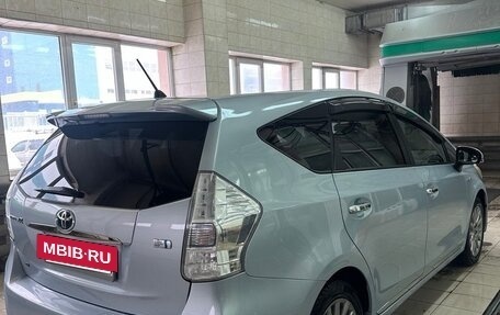 Toyota Prius Alpha I (ZVW40/41), 2013 год, 1 150 000 рублей, 10 фотография