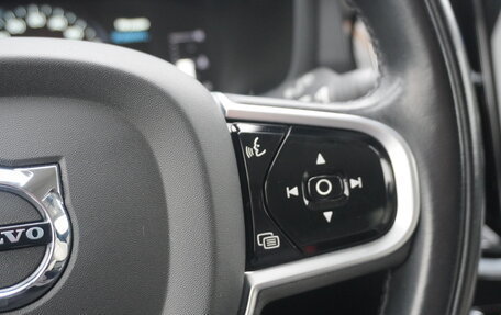 Volvo V60 Cross Country II, 2019 год, 3 580 000 рублей, 14 фотография